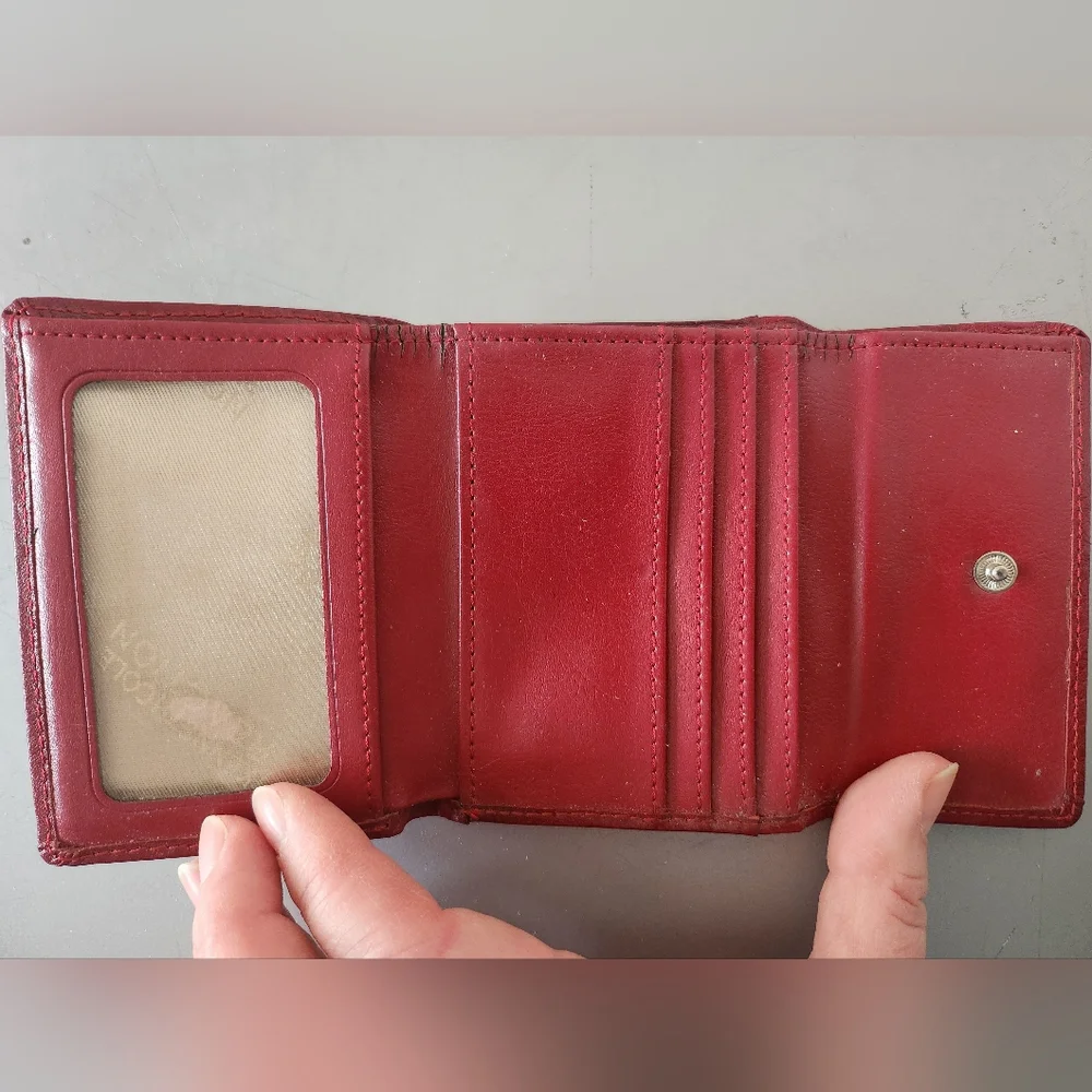 Kenneth Cole Reaction Burgundy Leather Wallet